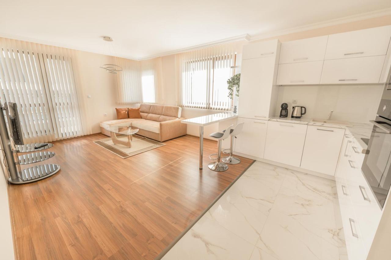 Etica Apartments Пловдив Екстериор снимка