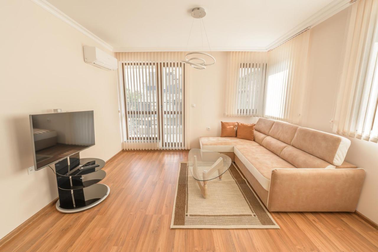Etica Apartments Пловдив Екстериор снимка